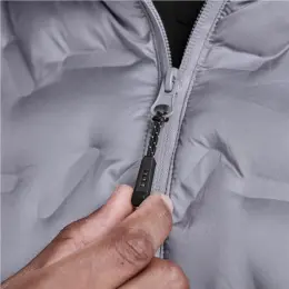 Mens Vancouver Jacket Close Up Zip Puller